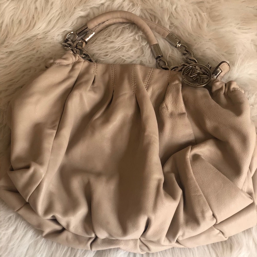 Stylish Michael Korse hand bag